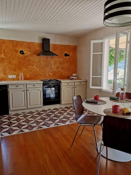 Maison à la campagne avec SPA et piscine Tourrettes-sur-Loup Esterno foto